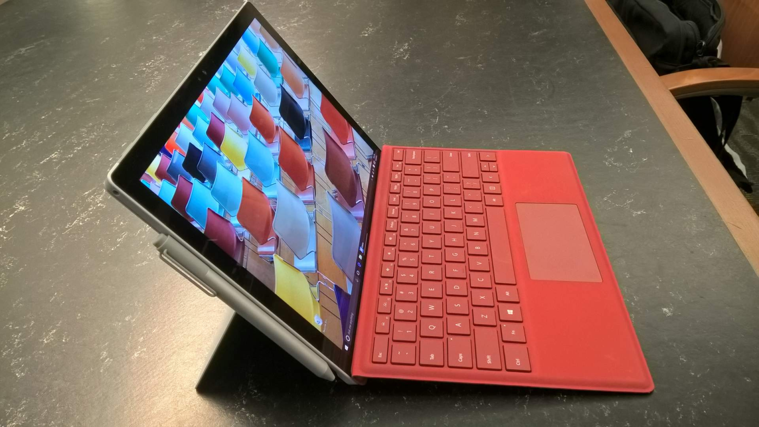 DIY Laptop Offers Apple-like Looks with PC Reparability DIY Laptop Offers Apple-like Looks with PC Reparability